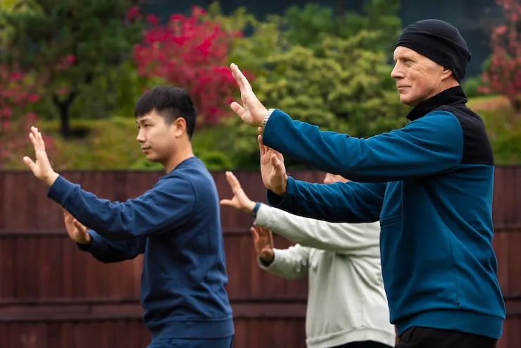 people-practicing-tai